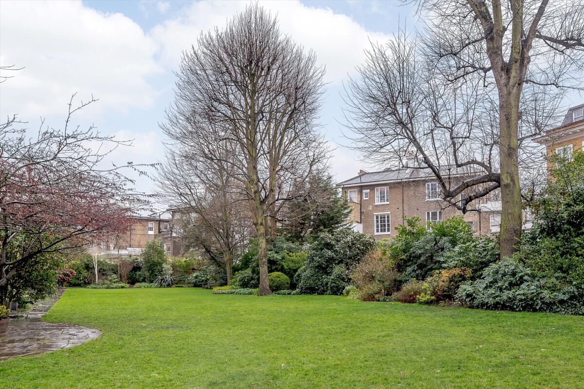 flat for sale in Cresswell Gardens, South Kensington, London, SW5