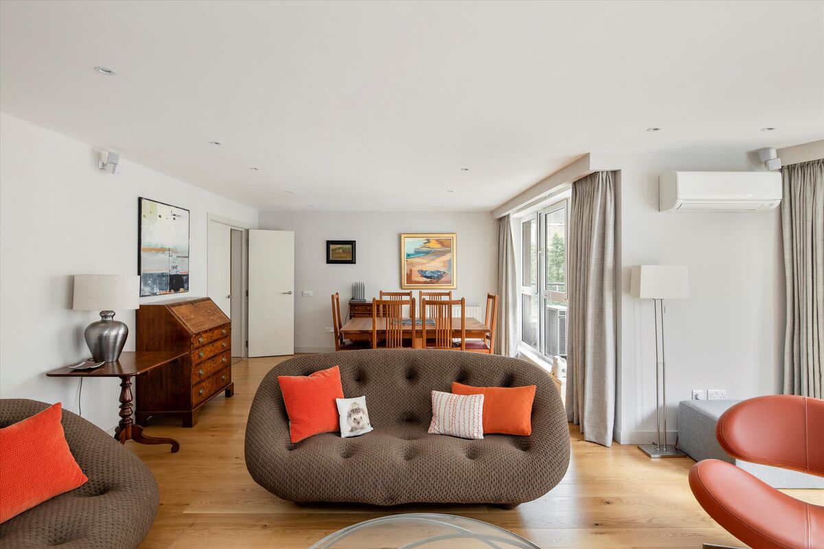flat for sale in Drayton Gardens, Chelsea, London, SW10 CHL012177292