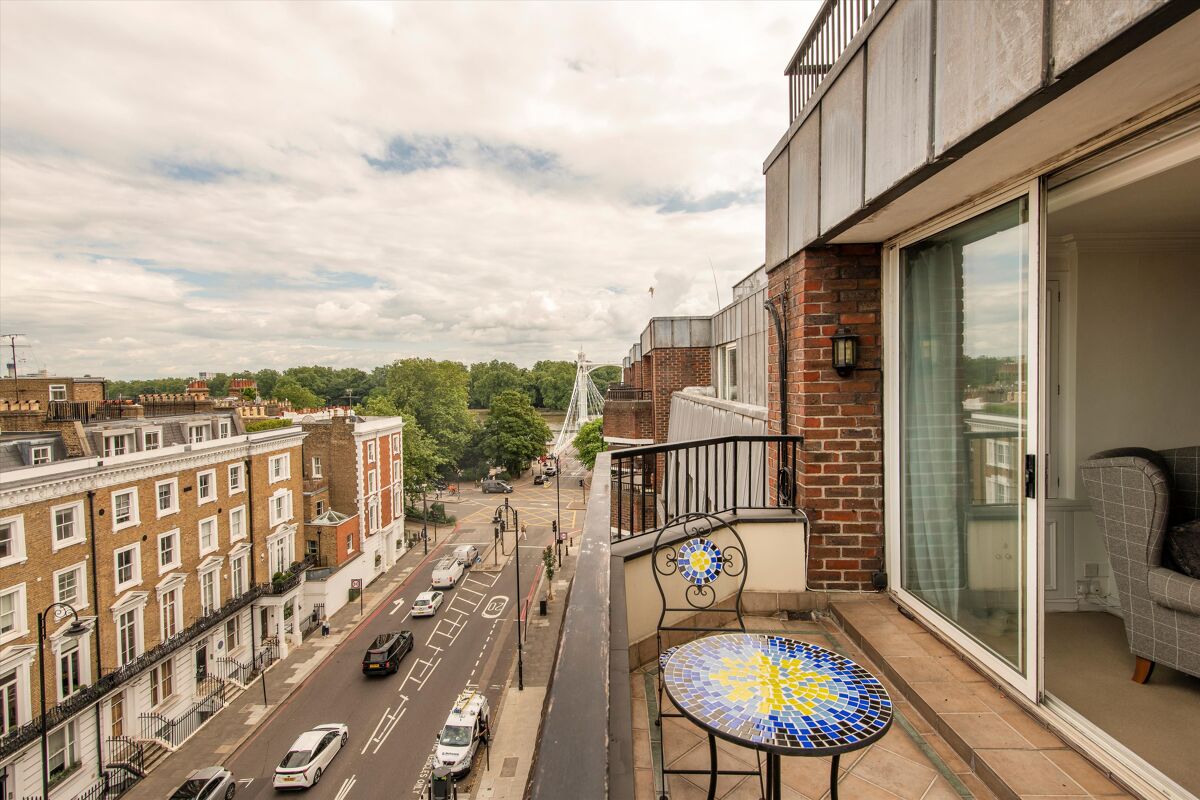 flat for sale in Cheyne Walk, Chelsea, London, SW3 CHL012181256