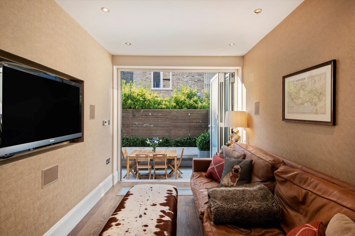 house for sale in Lots Road, Chelsea, London, SW10 CHL012187195