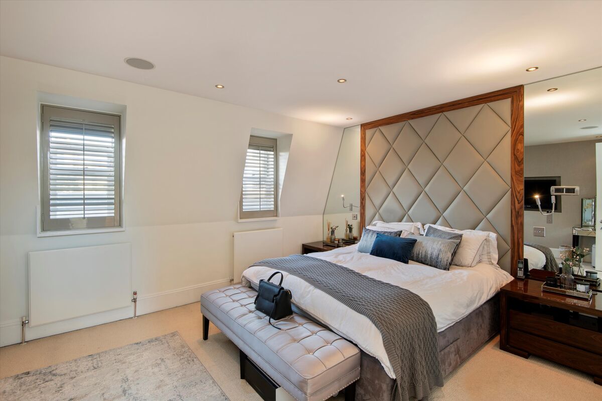 house for sale in Lots Road, Chelsea, London, SW10 CHL012187195