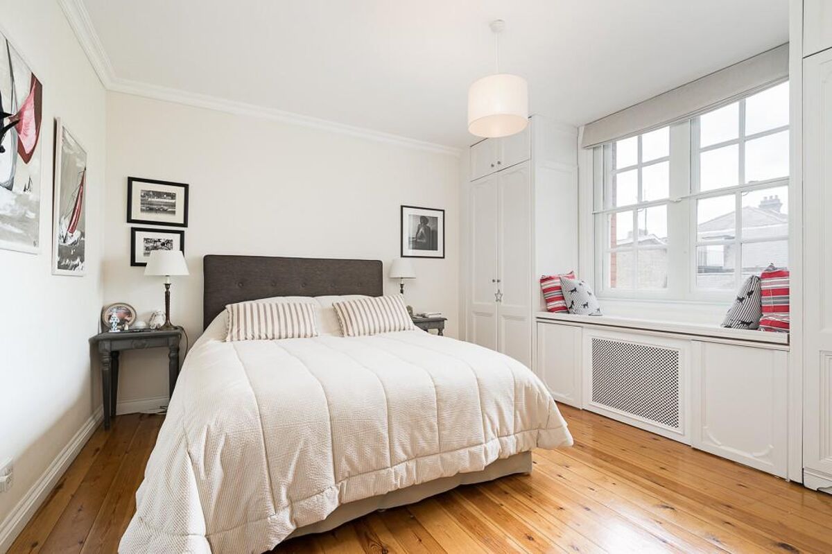 flat for sale in Cadogan House, Beaufort Street, Chelsea, London, SW3