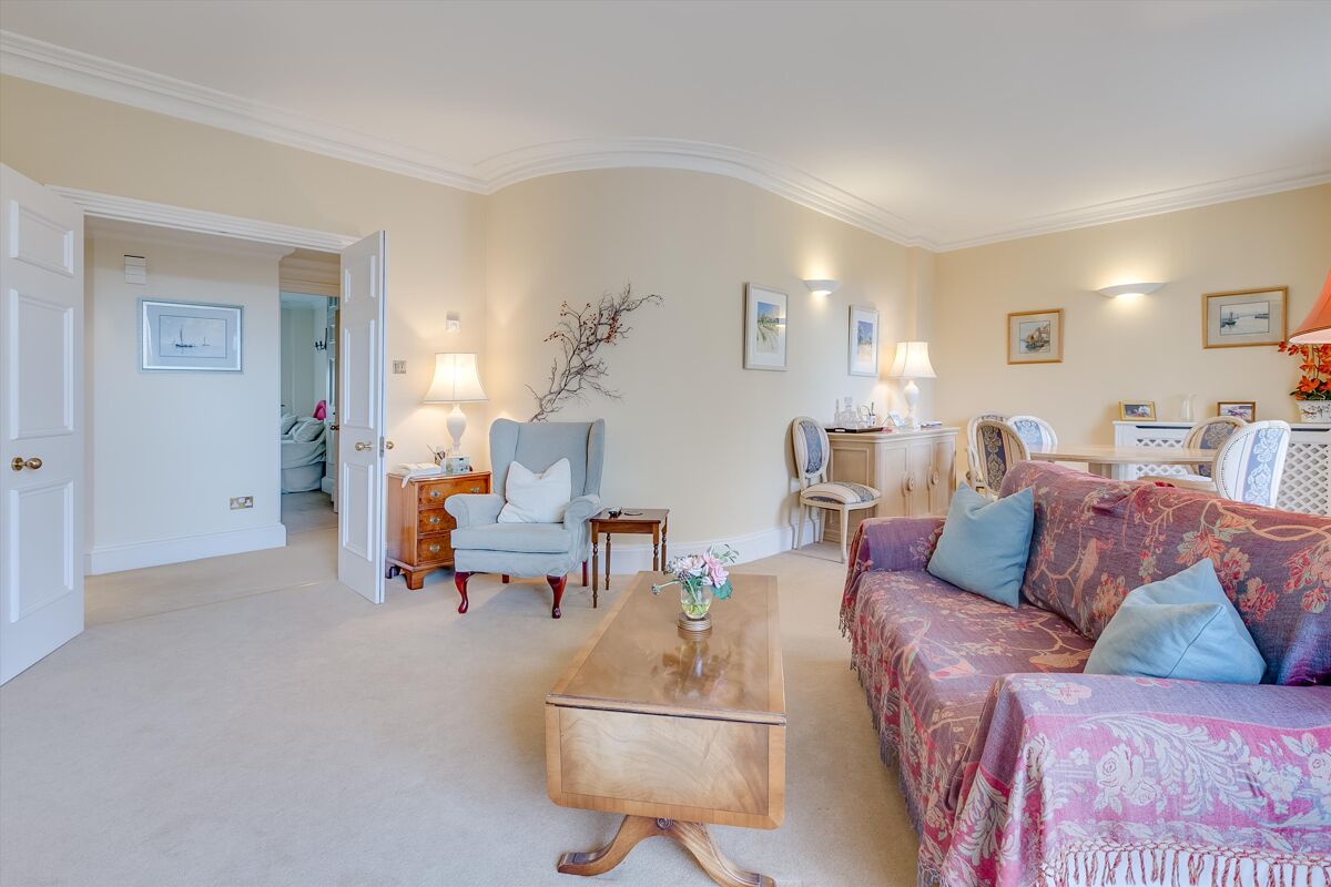 flat for sale in Carlyle Court, Chelsea Harbour, London, SW10