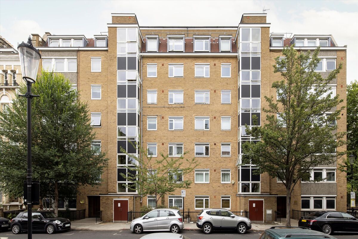 flat for sale in Elm Park Gardens, Chelsea, London, SW10 CHL012243311