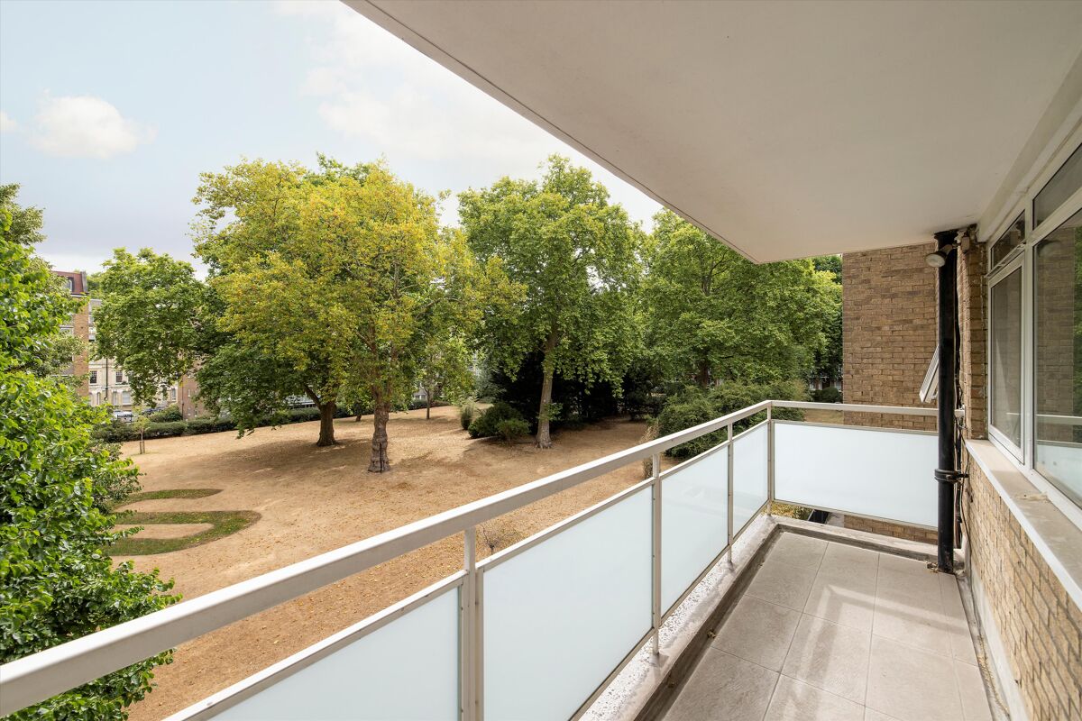 flat for sale in Elm Park Gardens, Chelsea, London, SW10 CHL012243311