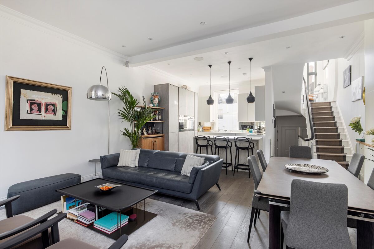 flat for sale in Finborough Road, Chelsea, London, SW10 CHL012287119