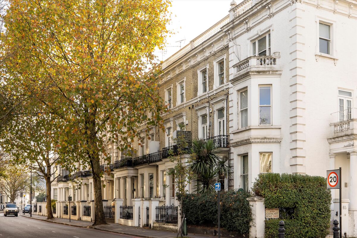 flat for sale in Finborough Road, Chelsea, London, SW10 CHL012287119