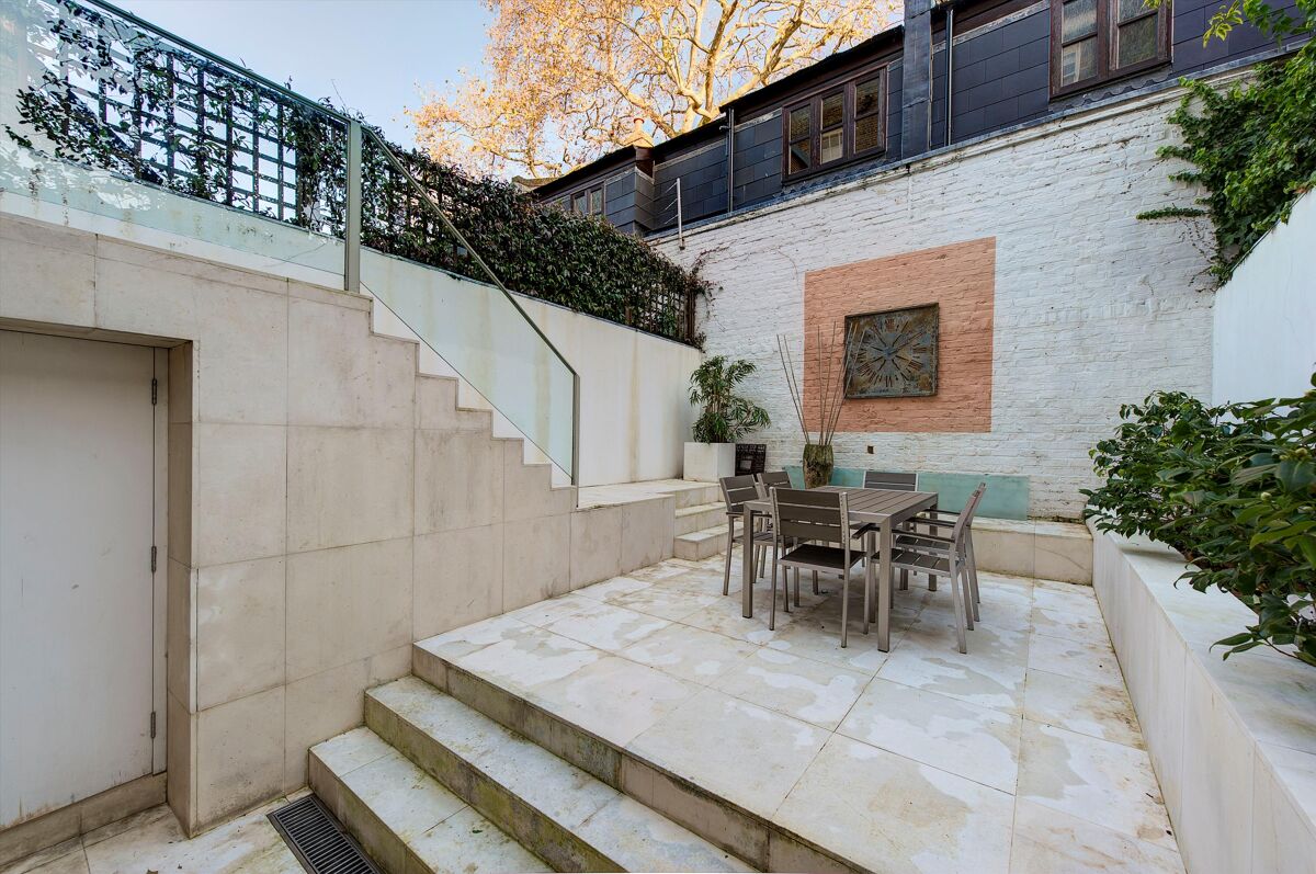 house for sale in Redcliffe Road, Chelsea, London, SW10 CHL012299428