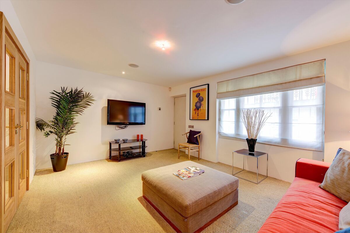 house for sale in Redcliffe Road, Chelsea, London, SW10 CHL012299428