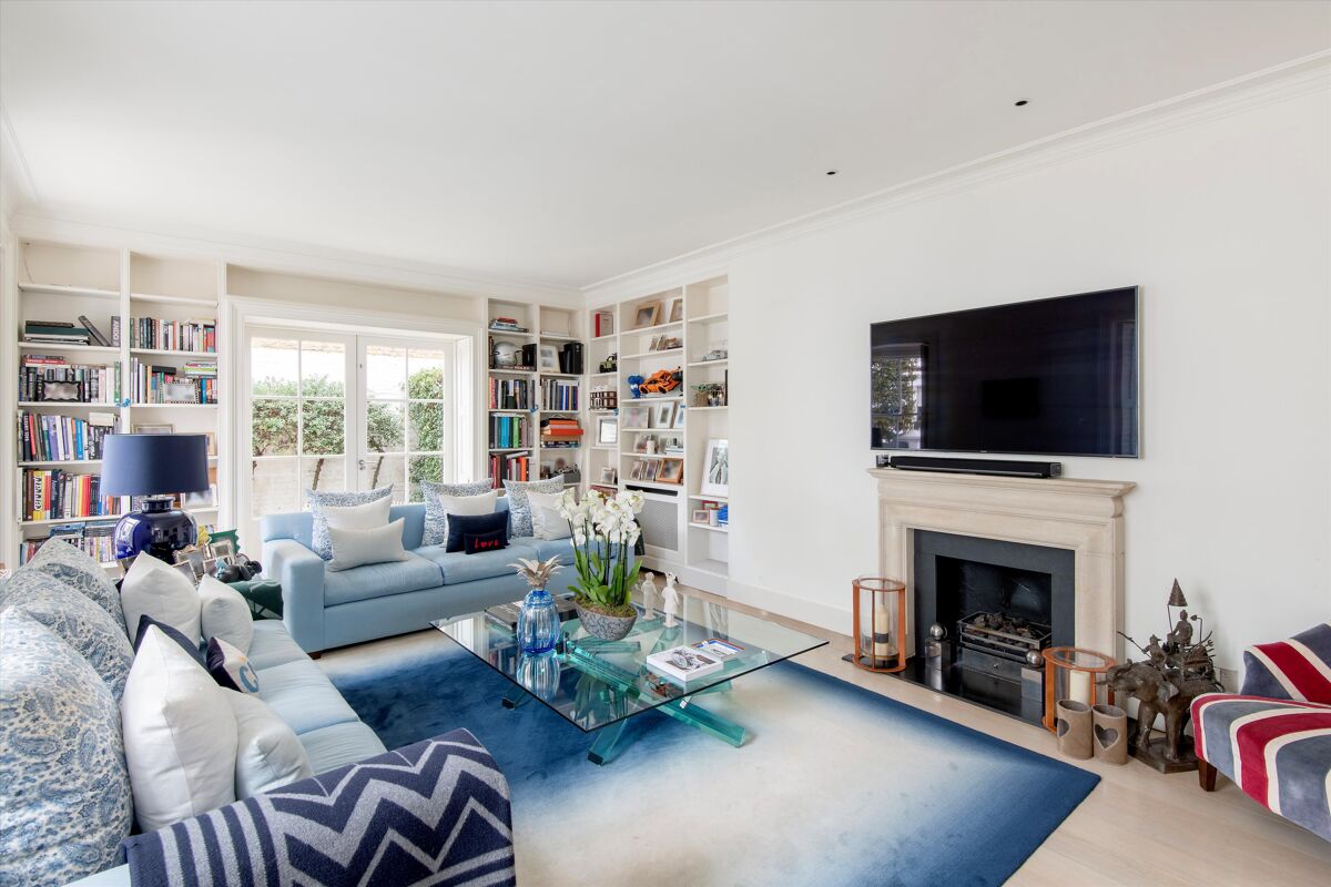 house for sale in Lamont Road, London, SW10 CHL012342415 Knight Frank