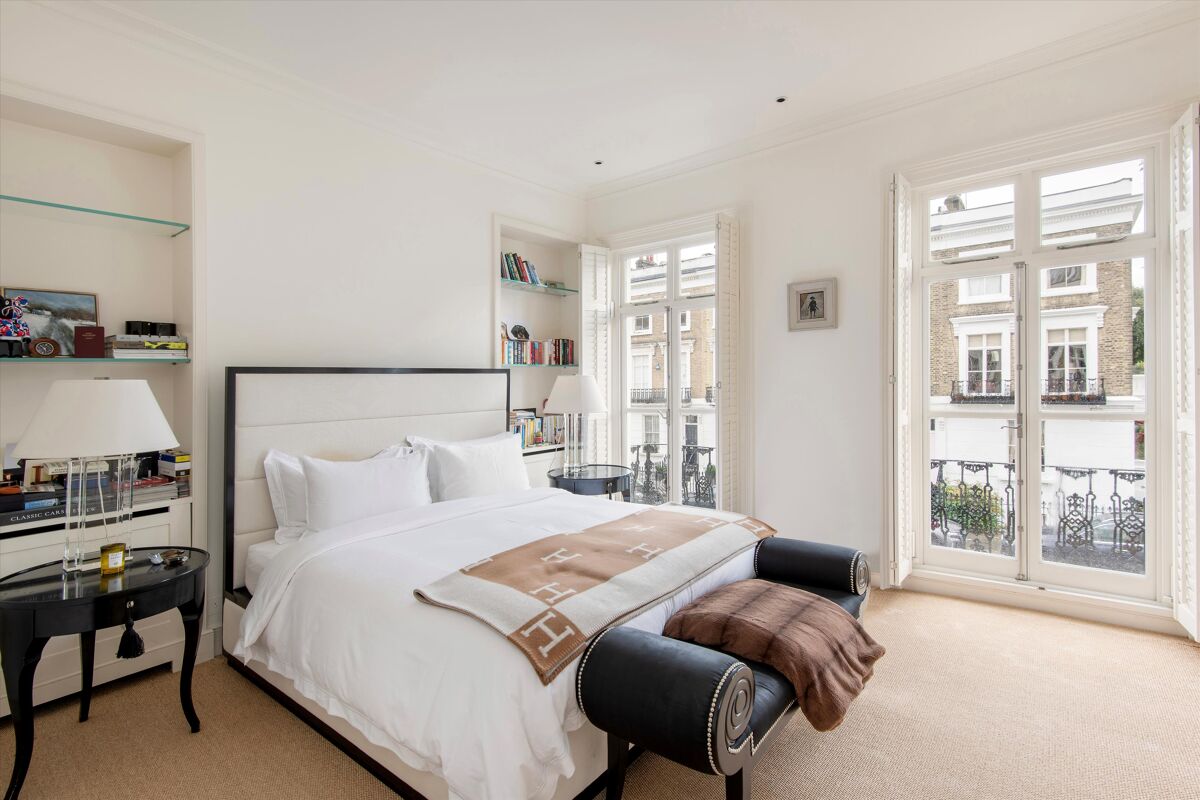 house for sale in Lamont Road, London, SW10 CHL012342415 Knight Frank