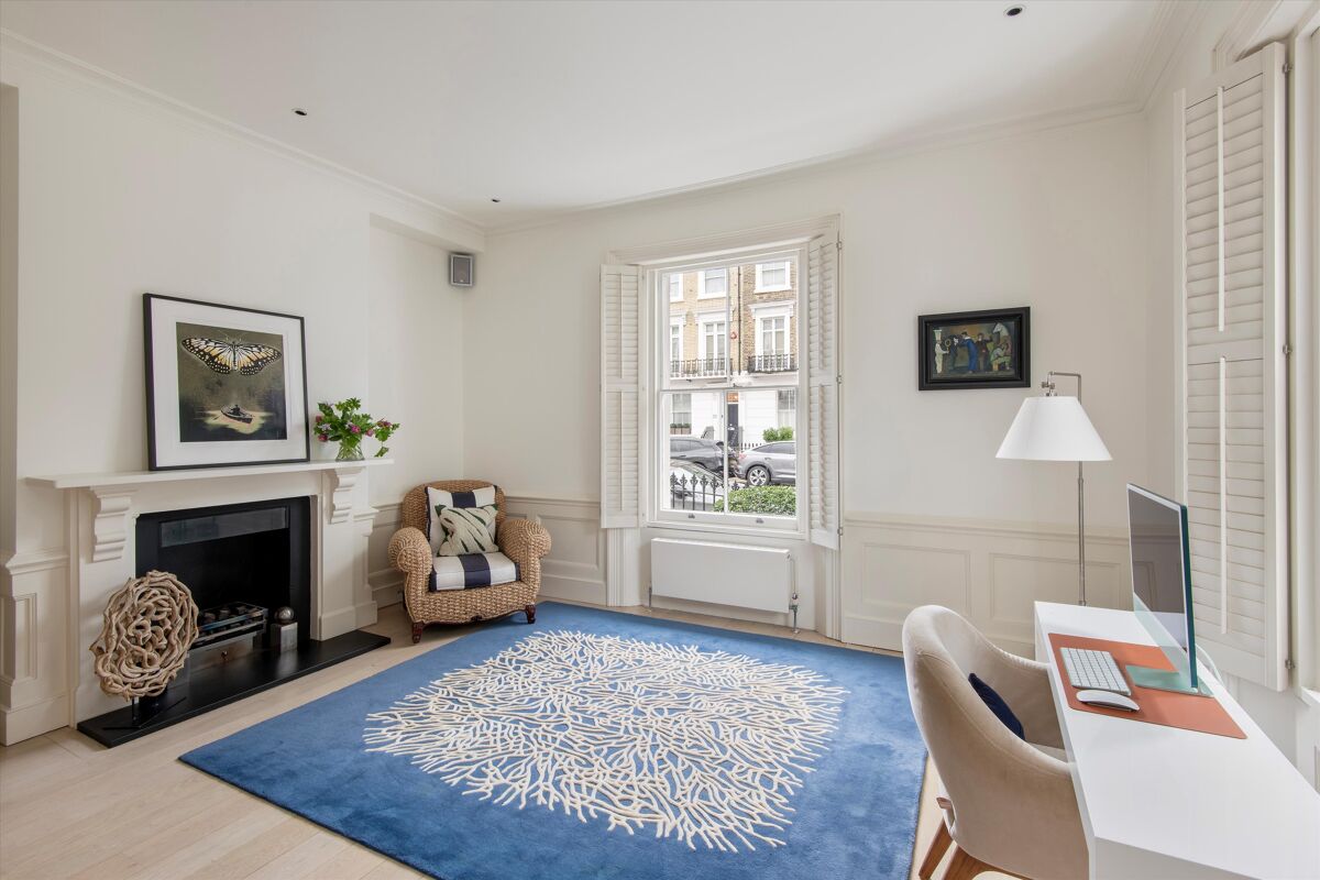 house for sale in Lamont Road, London, SW10 CHL012342415 Knight Frank