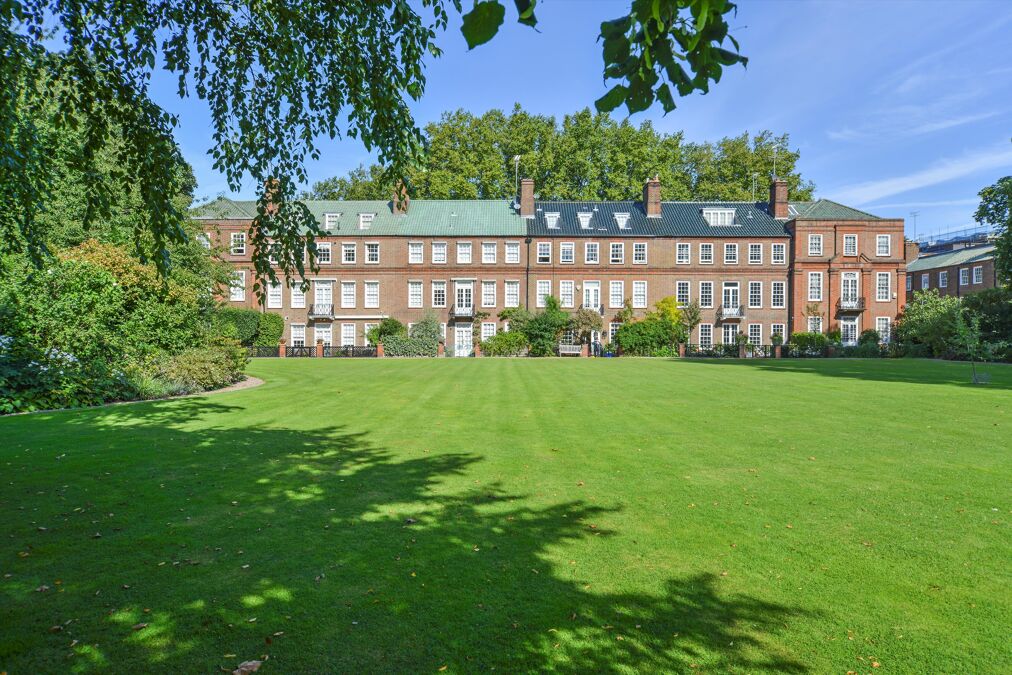 Image of Chelsea Square, London, SW3