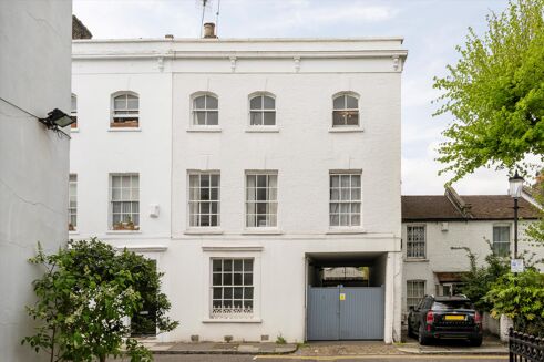 Picture of 3 bedroom house for sale.