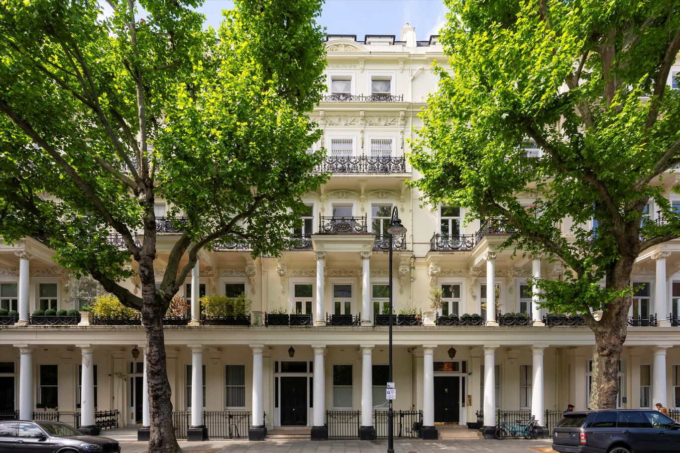 Image of Queen's Gate, London SW7