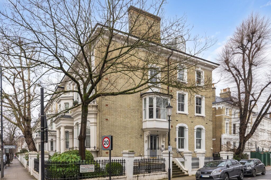 Image of Tregunter Road, London SW10