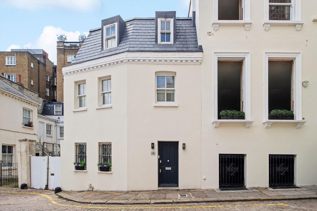 Image of Queen's Gate Place Mews, London SW7