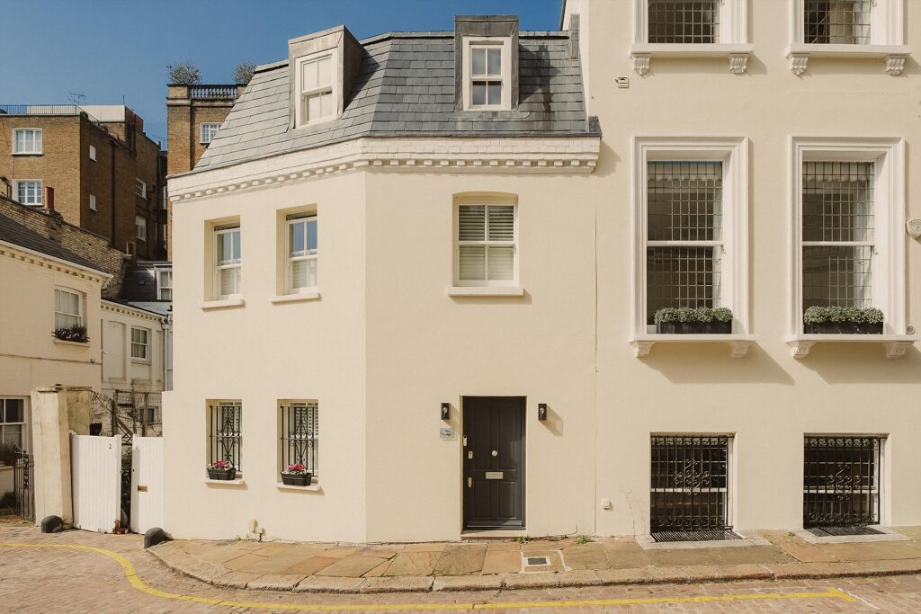 Image of Queen's Gate Place Mews, London SW7