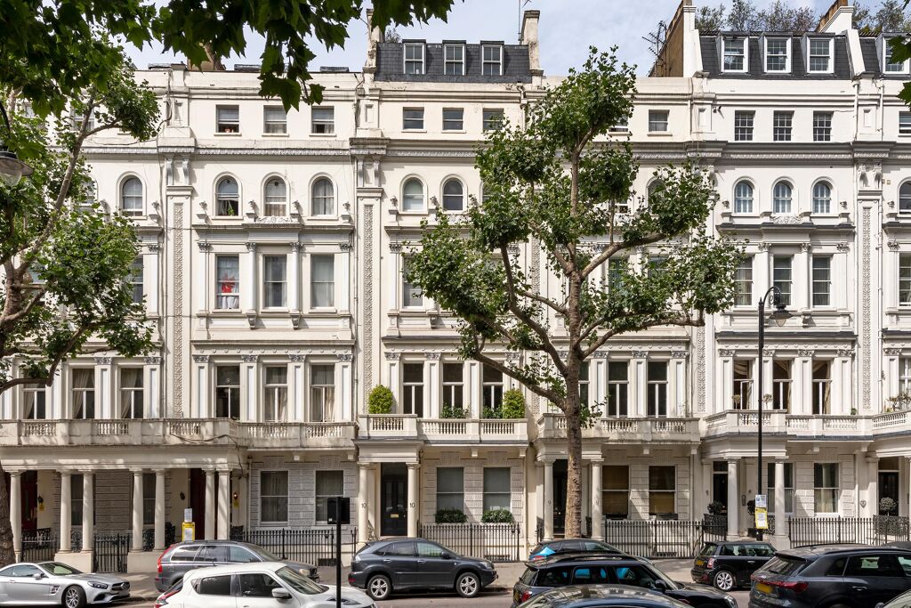 Image of Queen's Gate, London, SW7