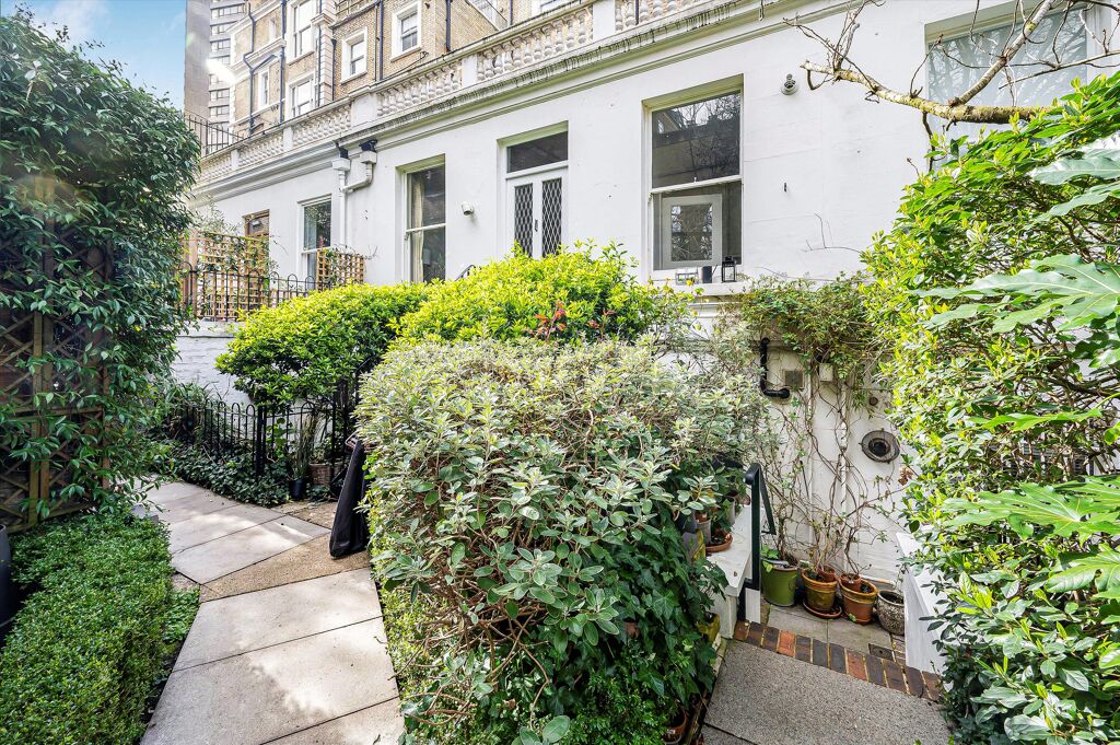 Image of St Stephen's Walk, London SW7