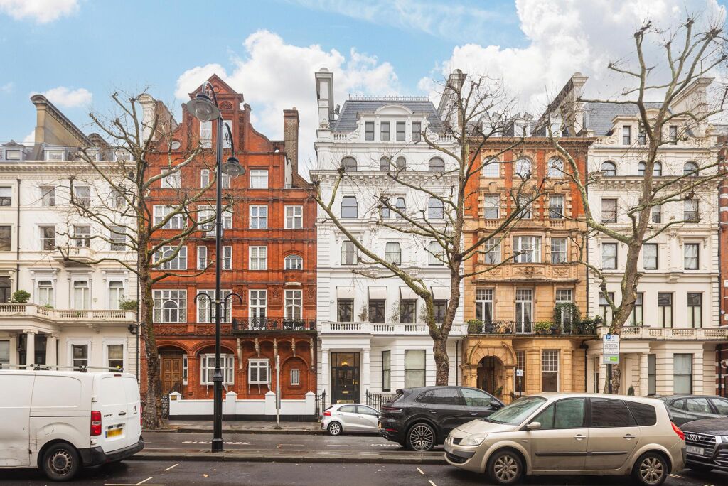 Image of Queens Gate, London SW7