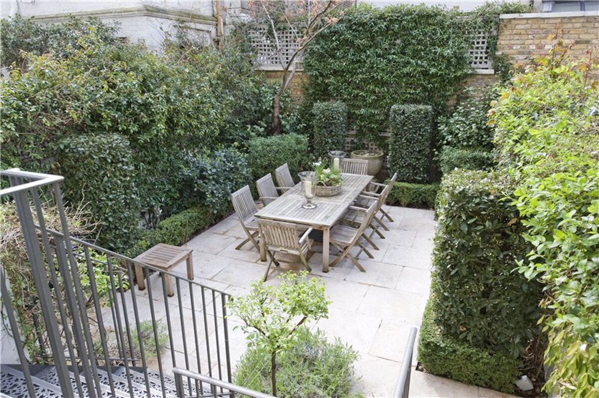 house for sale in Hereford Square, South Kensington, London CHL080120