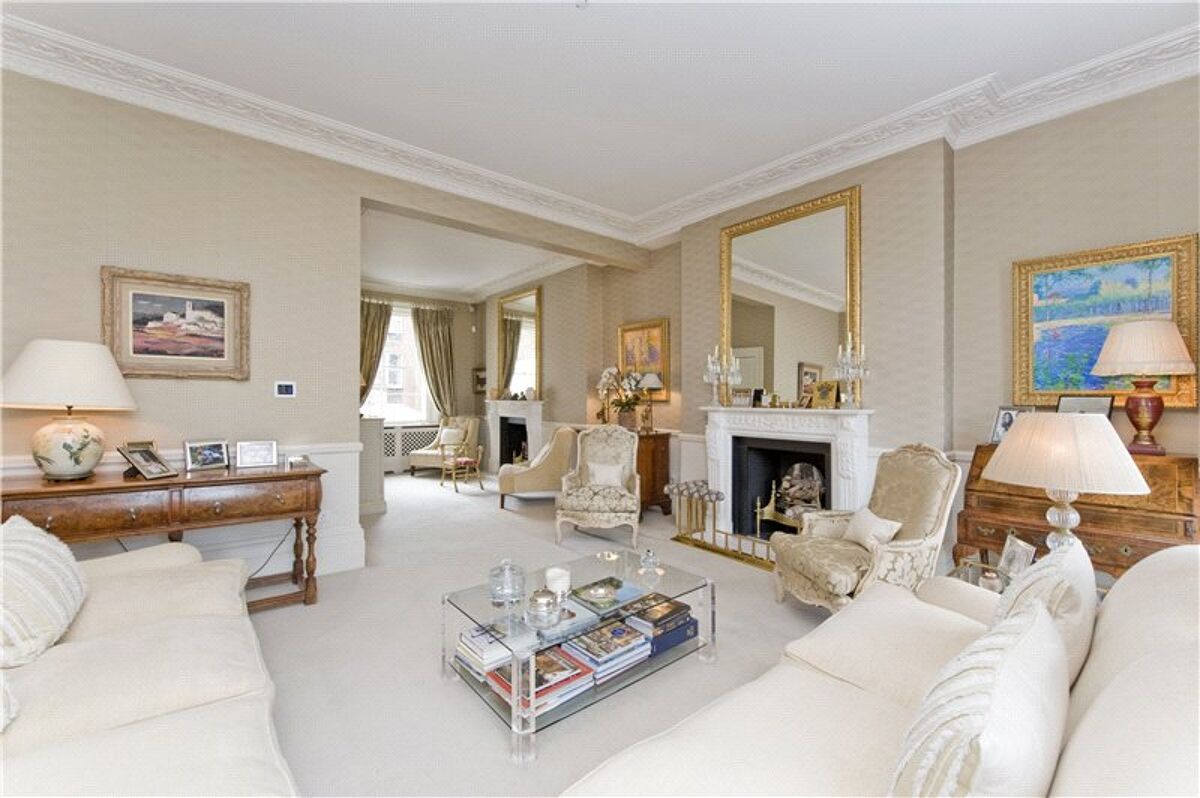 house for sale in Hereford Square, South Kensington, London CHL080120