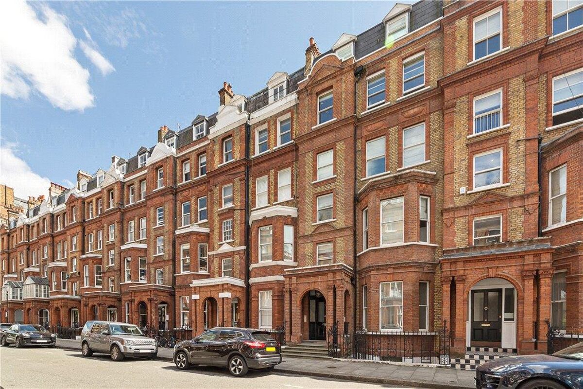 flat for sale in Brechin Place, South Kensington, SW7 CHL080306 Knight Frank flat for sale in Brechin Place, South Kensington, SW7 CHL080306 Knight Frank