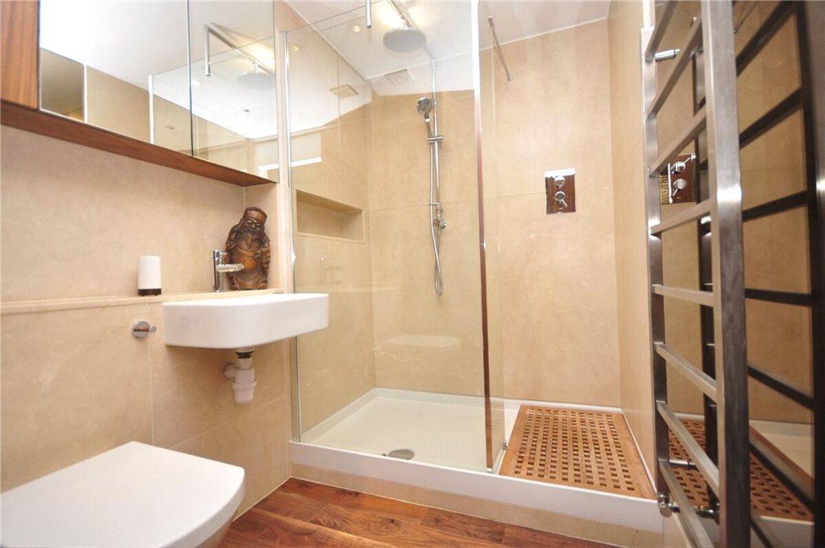 flat for sale in Fulham Road, Chelsea, London, SW10 CHL100072