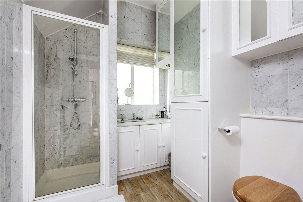 flat for sale in Redcliffe Gardens, Chelsea, London, SW10 CHL110285