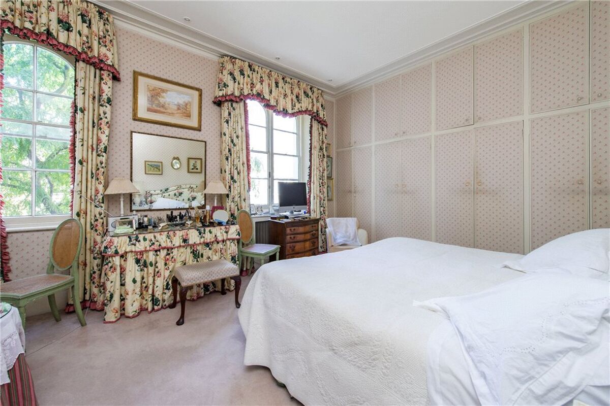 house for sale in Earls Court Gardens, Earls Court, London, SW5