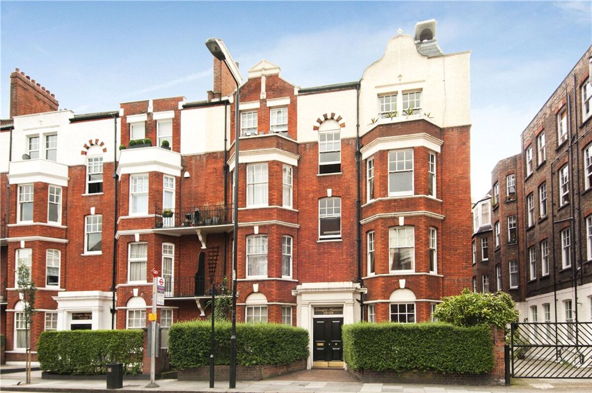 flat for sale in Beaufort Mansions, Beaufort Street, Chelsea, London