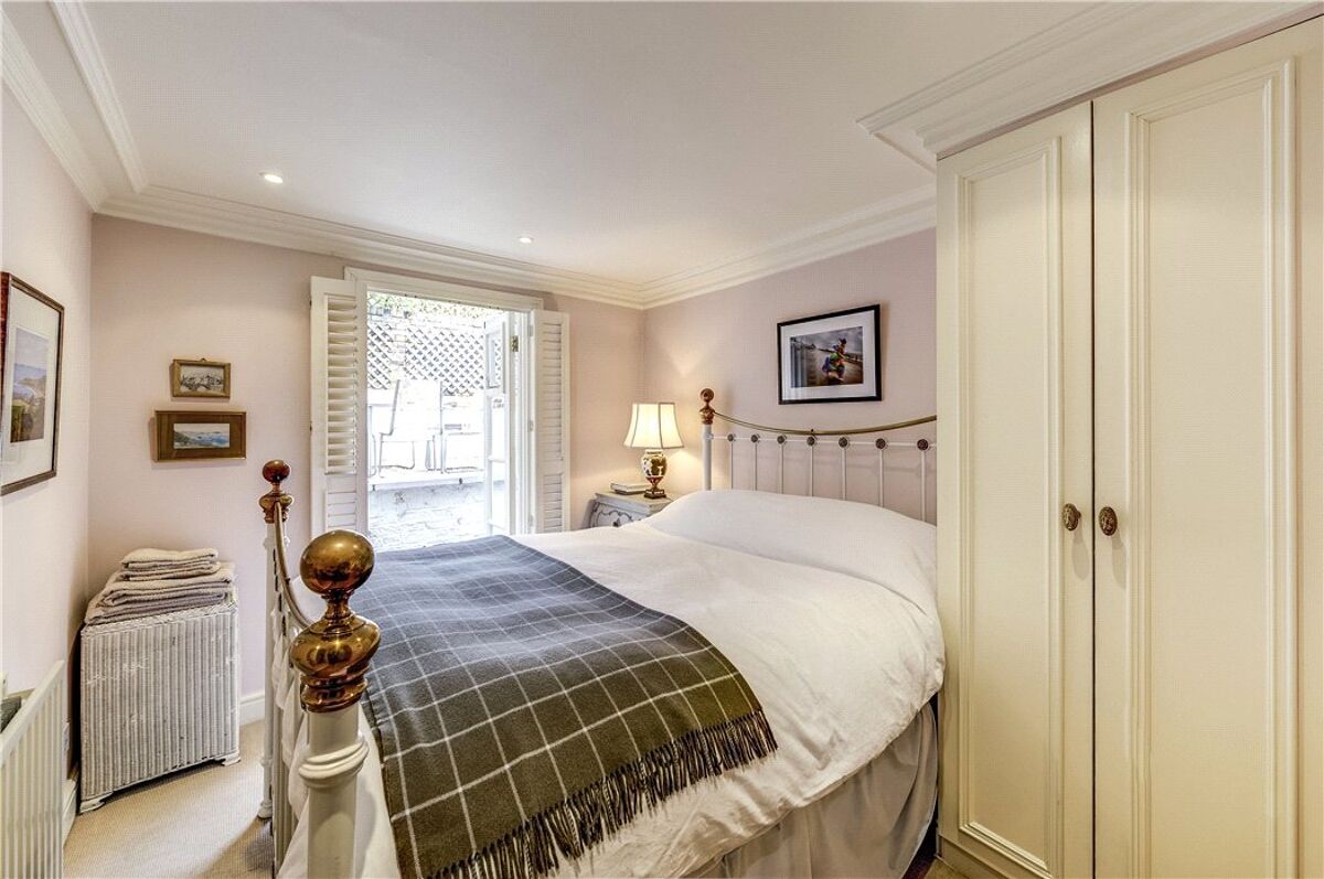 flat for sale in Ashburnham Road, Chelsea, London, SW10 CHL130270