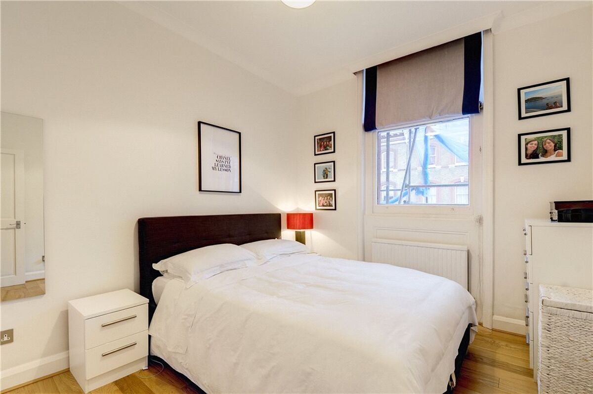 flat for sale in Roland Gardens, South Kensington, London, SW7