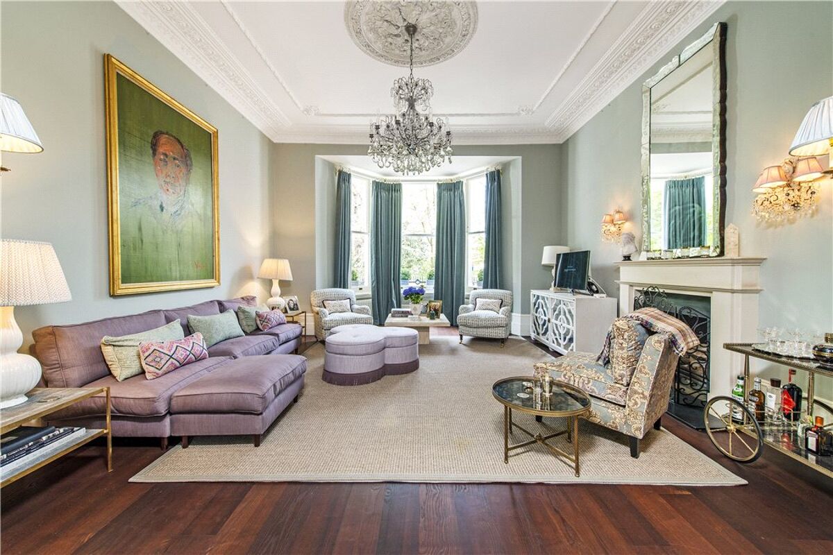 for sale in Redcliffe Square, Chelsea, London, SW10