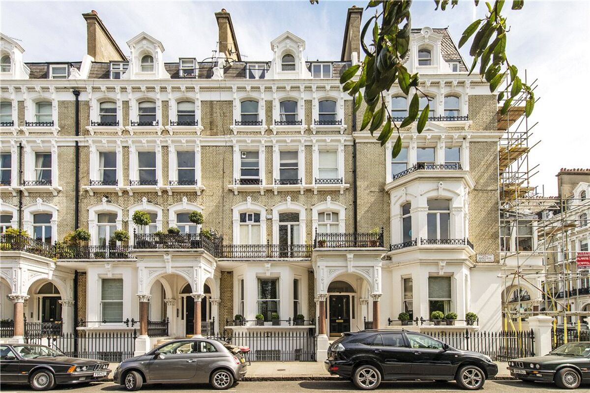for sale in Redcliffe Square, Chelsea, London, SW10