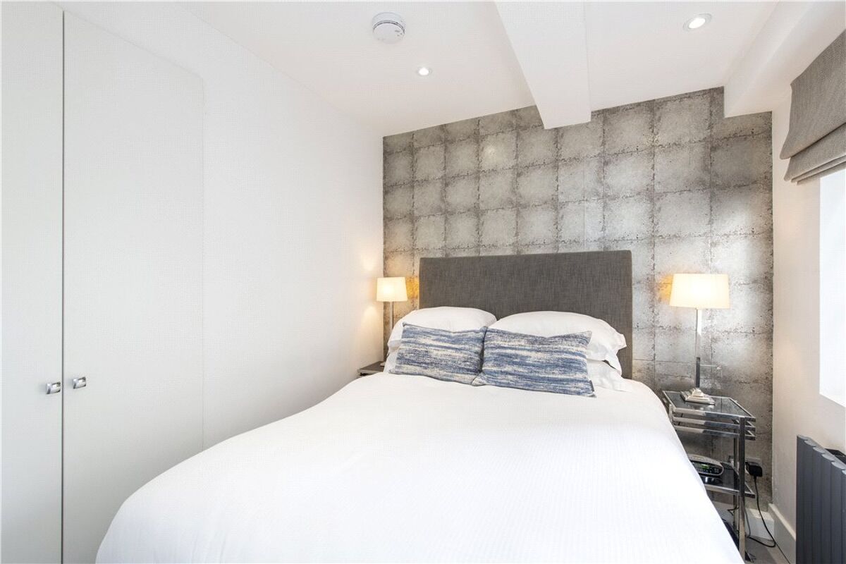 flat for sale in Nell Gwynn House, Sloane Avenue, London, SW3