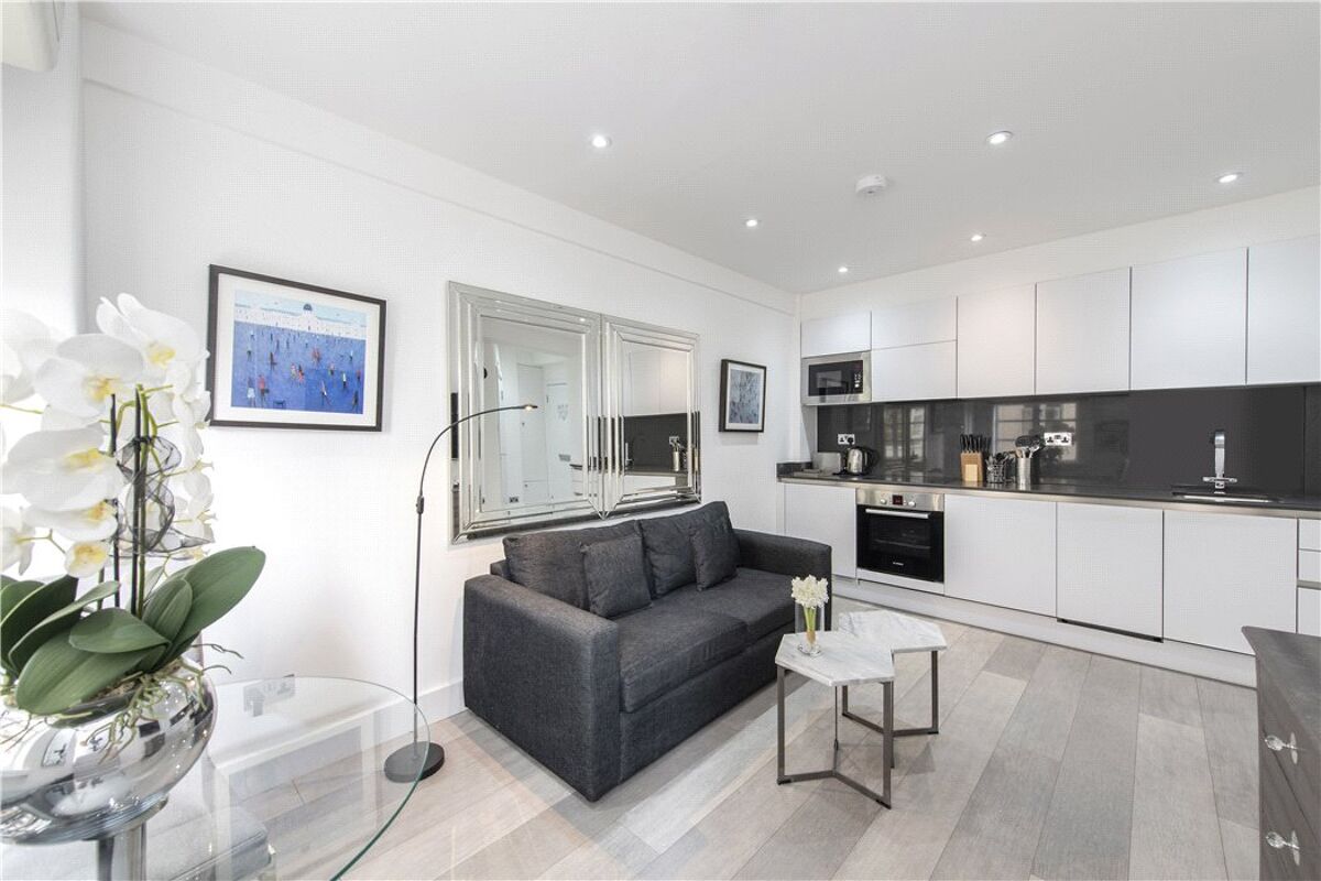 flat for sale in Nell Gwynn House, Sloane Avenue, London, SW3