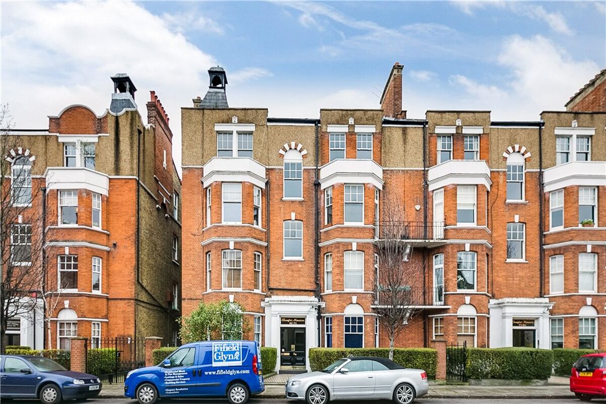 flat for sale in Beaufort Mansions, Beaufort Street, Chelsea, London