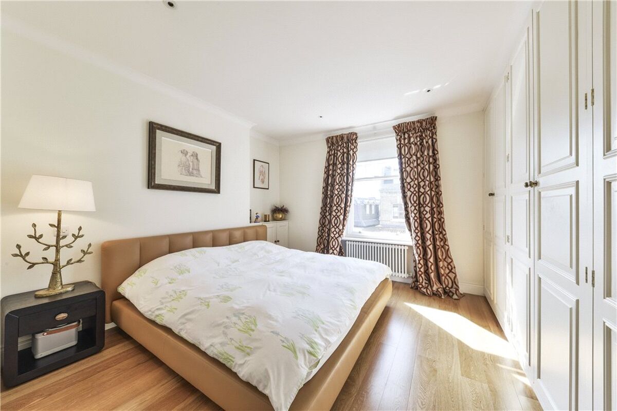 flat for sale in Elm Park Gardens, Chelsea, London, SW10 CHL180089