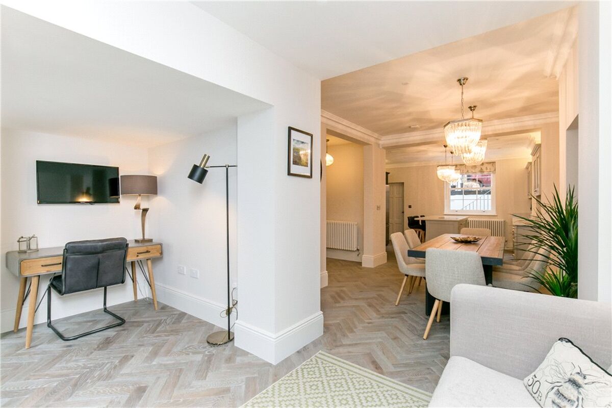 house for sale in First Street, Chelsea, London, SW3 CHL180123