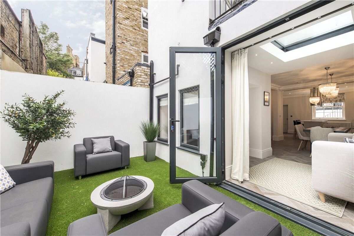 house for sale in First Street, Chelsea, London, SW3 CHL180123 Knight Frank