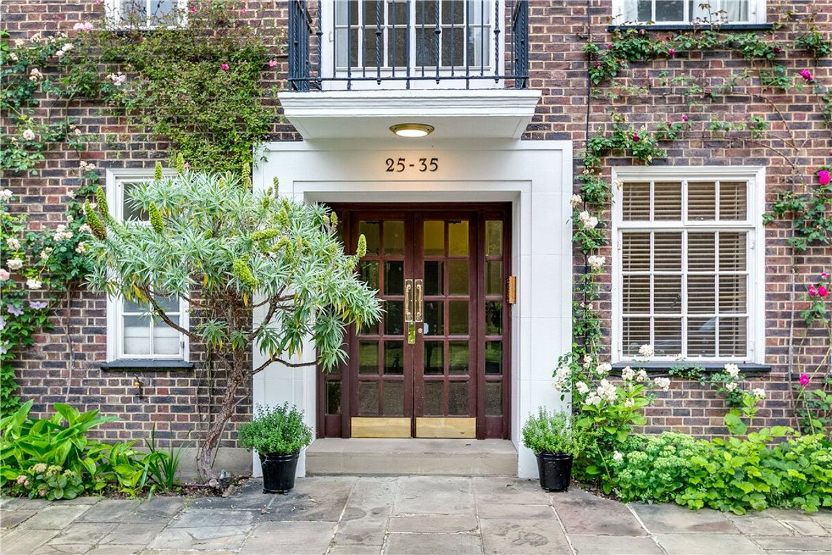 flat for sale in Shrewsbury House, Cheyne Walk, Chelsea, London, SW3 CHL180183 Knight Frank