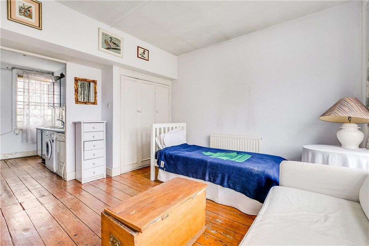 Flat for sale in The Porticos, Kings Road, London, SW3 CHL190001