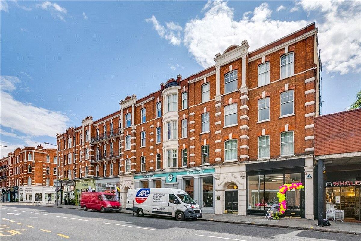 flat for sale in Alexandra Mansions, 333 Kings Road, London, SW3