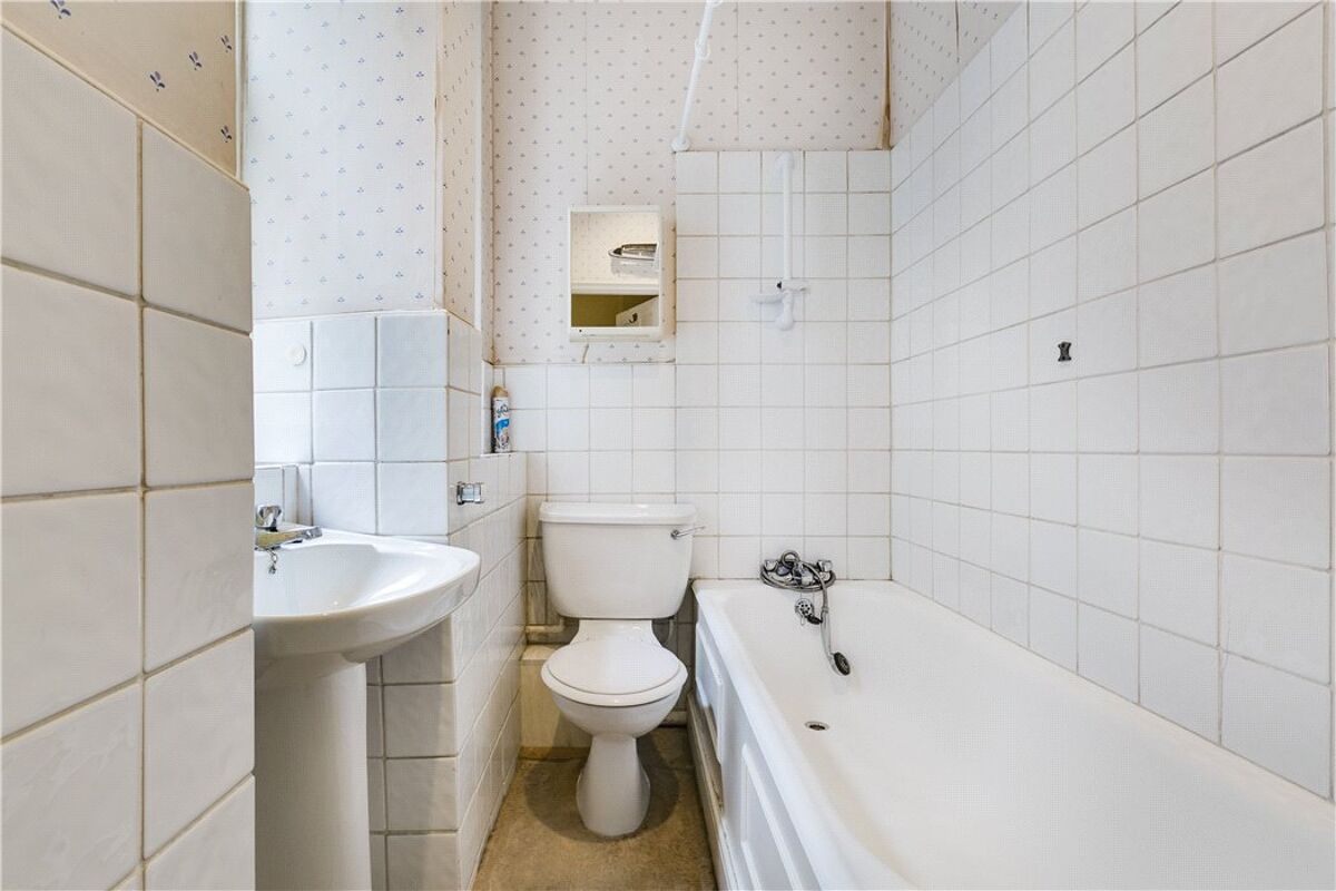 flat for sale in Drayton Gardens, London, SW10 CHL190062 Knight Frank