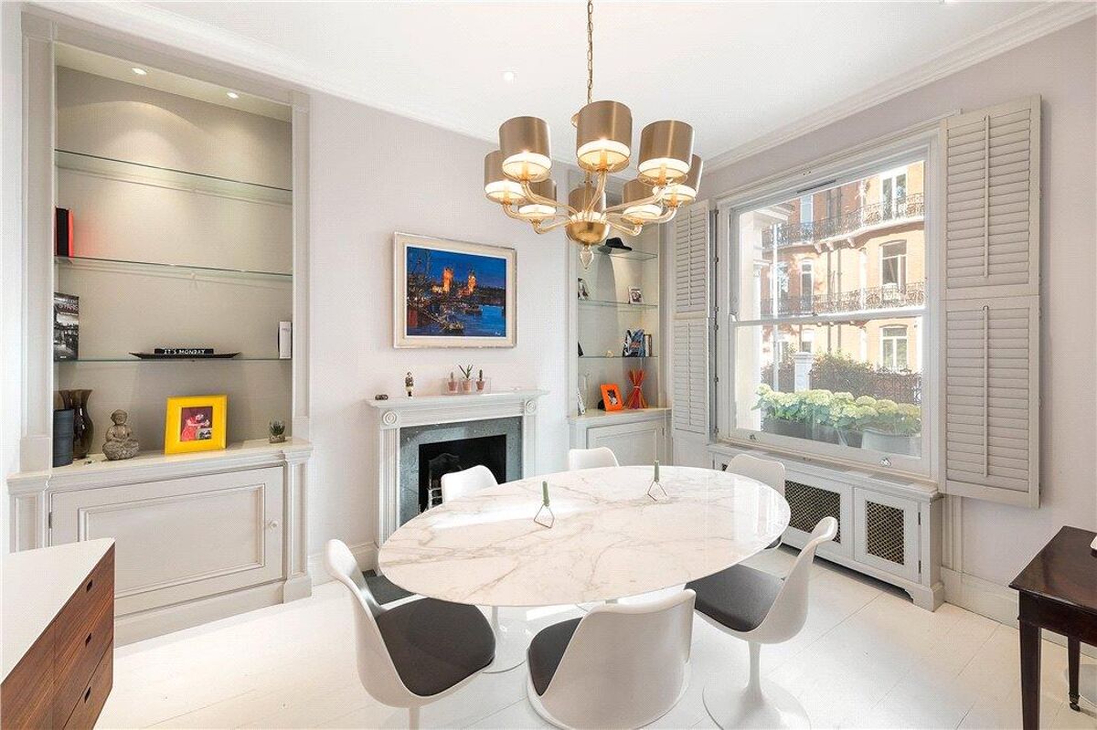 house for sale in Drayton Gardens, London, SW10 CHL190100 Knight Frank house for sale in Drayton Gardens, London, SW10 CHL190100 Knight Frank