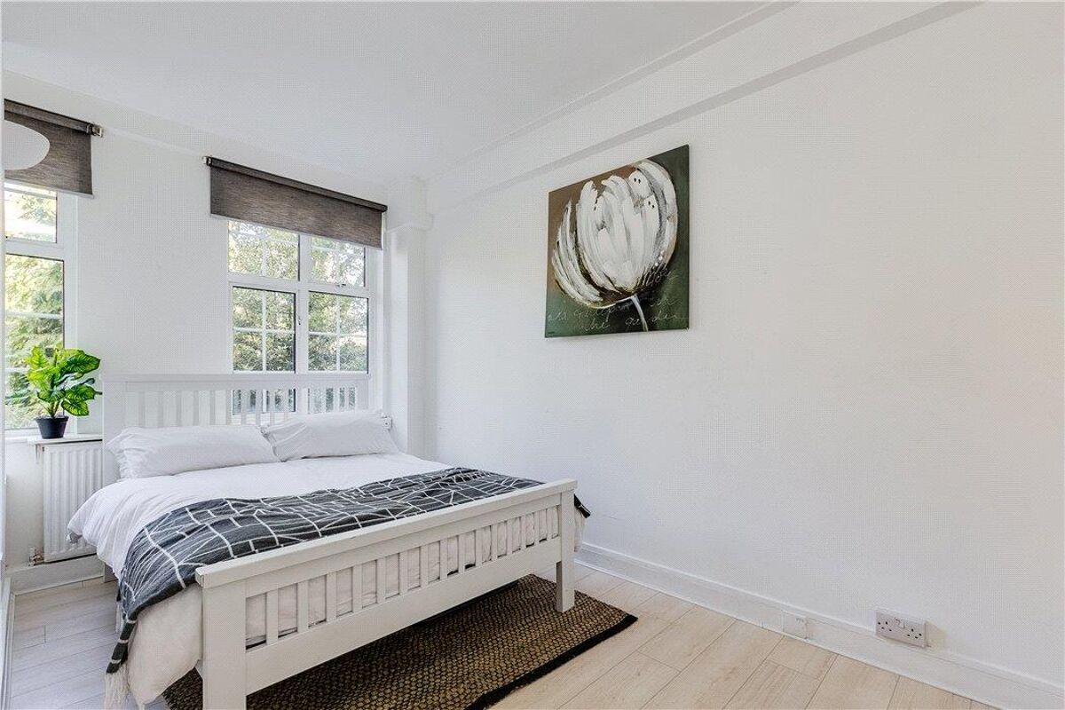 flat for sale in Mulberry Close, Beaufort Street, London, SW3