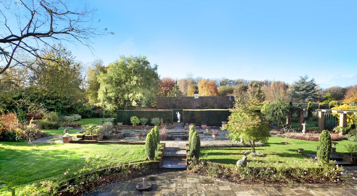 house for sale in Castle End Road, Berkshire, RG10