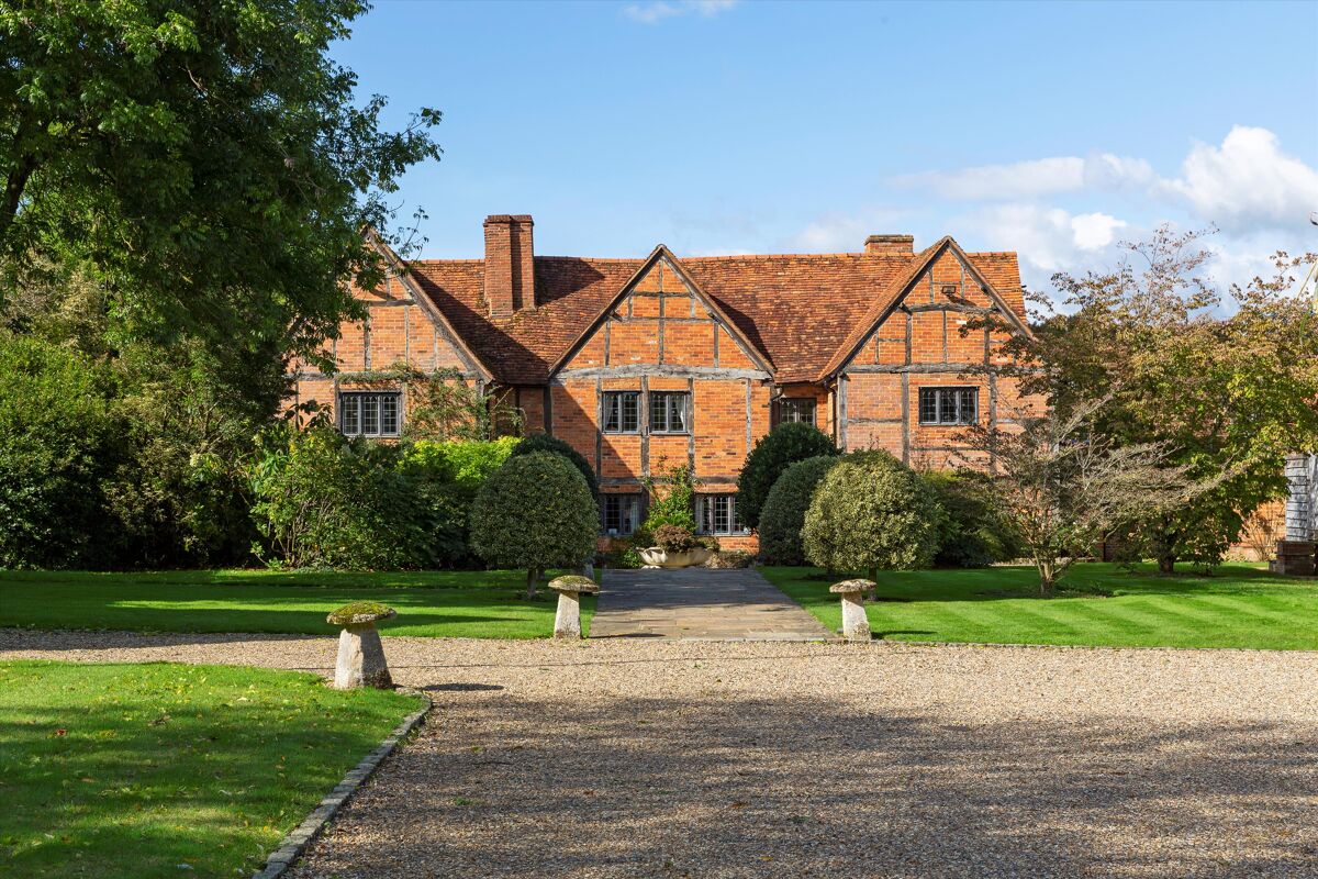 house for sale in Castle End Road, Berkshire, RG10